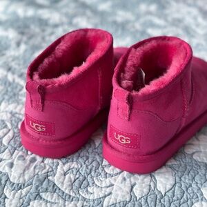 Ugg Classic Mini Boot in Pink for Girls